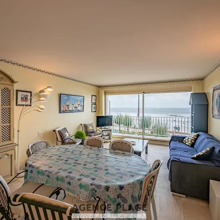 ***studio Avec Balcon Face à La Mer, Centre Des Sables-d'olonne, équipé Et Confortable*** - Fr-1-197-581 Appartement Les Sables-dʼOlonne