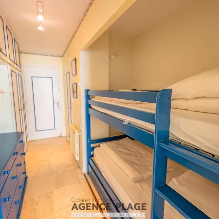 ***studio Avec Balcon Face à La Mer, Centre Des Sables-d'olonne, équipé Et Confortable*** - Fr-1-197-581 Apartamento