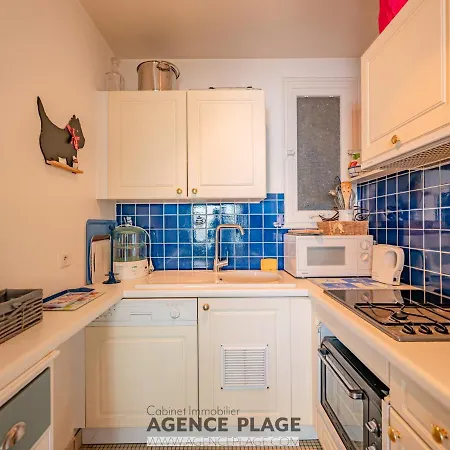 Appartement ***studio Avec Balcon Face à La Mer, Centre Des Sables-d'olonne, équipé Et Confortable*** - Fr-1-197-581 *