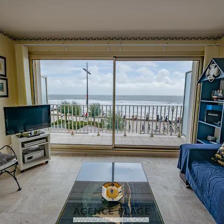 ***studio Avec Balcon Face à La Mer, Centre Des Sables-d'olonne, équipé Et Confortable*** - Fr-1-197-581 Appartement Les Sables-dʼOlonne