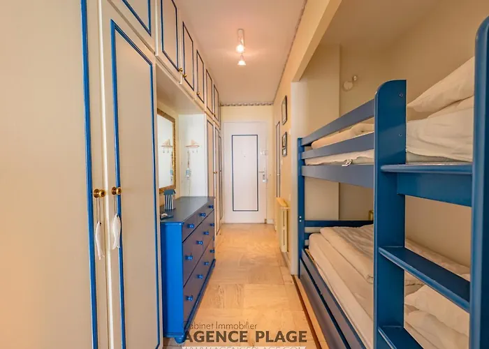 公寓 Face Avec Balcon Et Cuisine Equipee - Fr-1-197-581